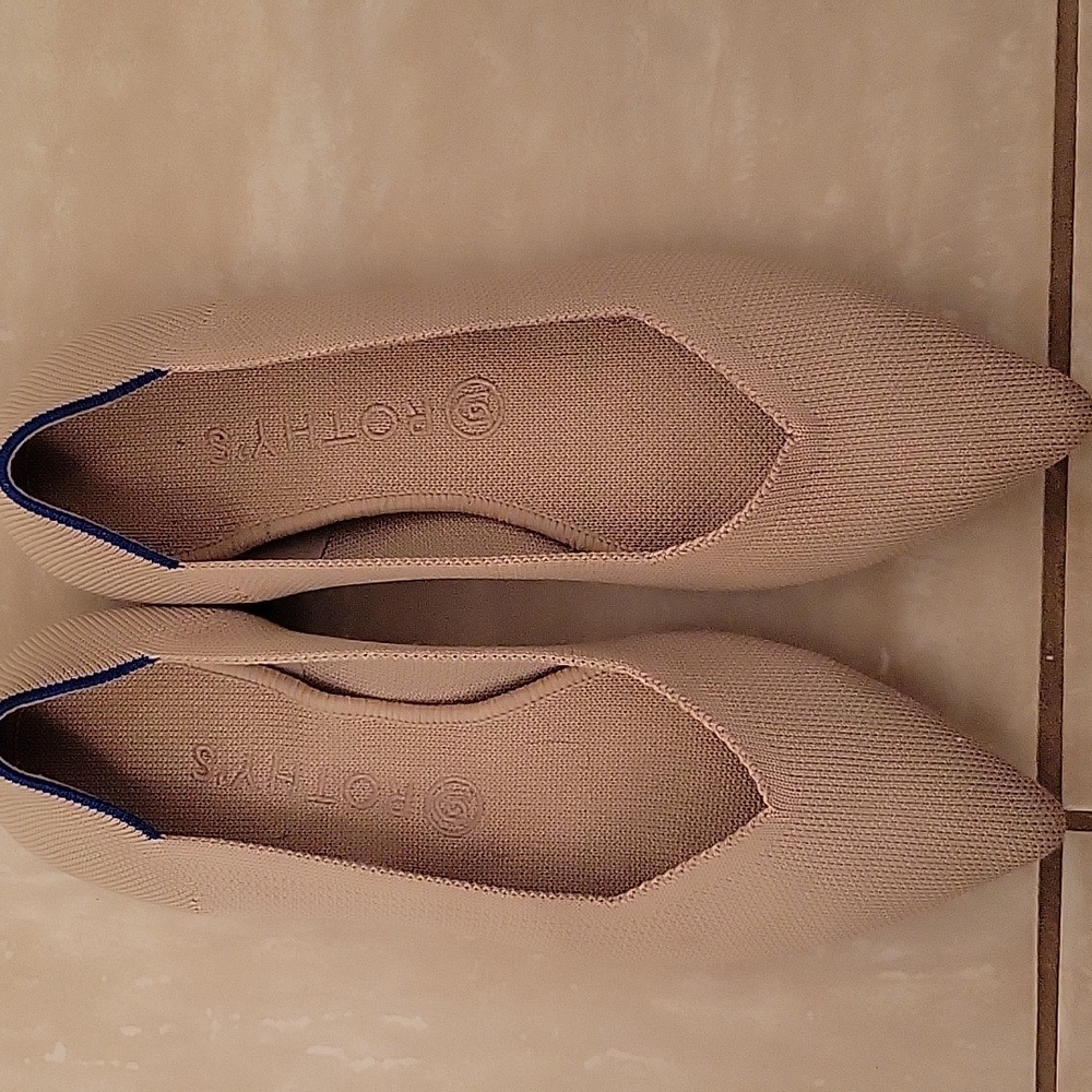 Rothys Pointed Toe Slip On Shoes Size 10
